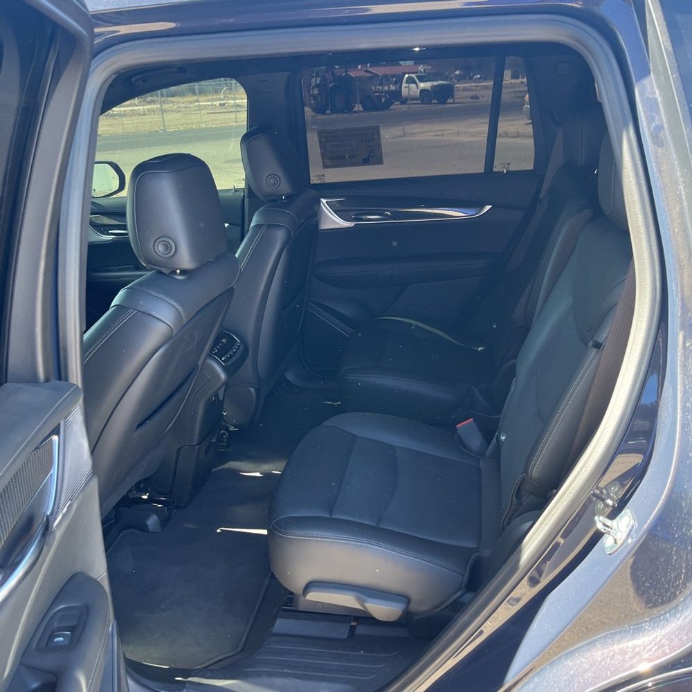 2024 Cadillac XT6 - Image 14