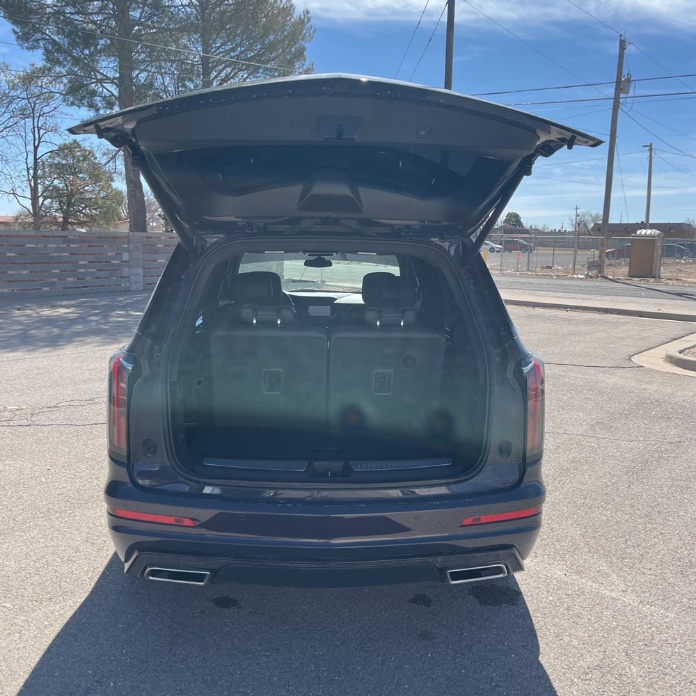 2024 Cadillac XT6 - Image 16