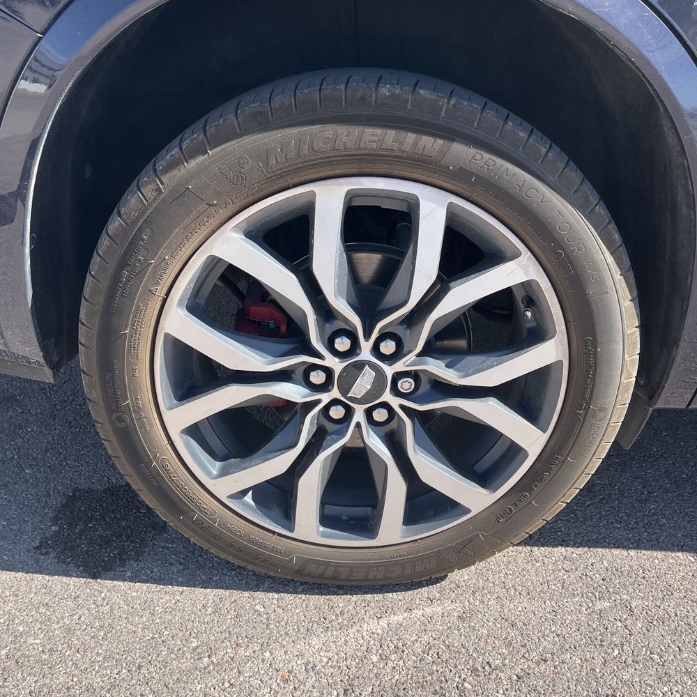 2024 Cadillac XT6 - Image 32