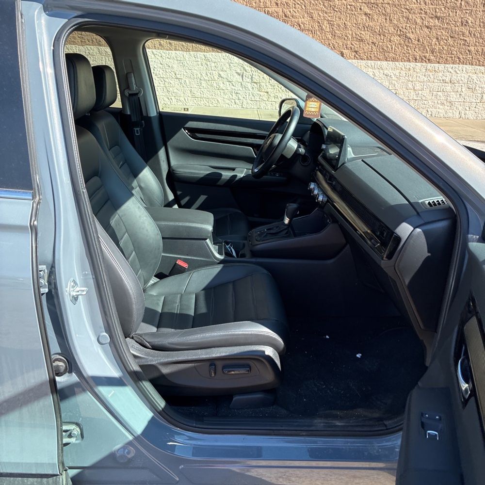 2025 Honda CR-V EX-L - Image 45