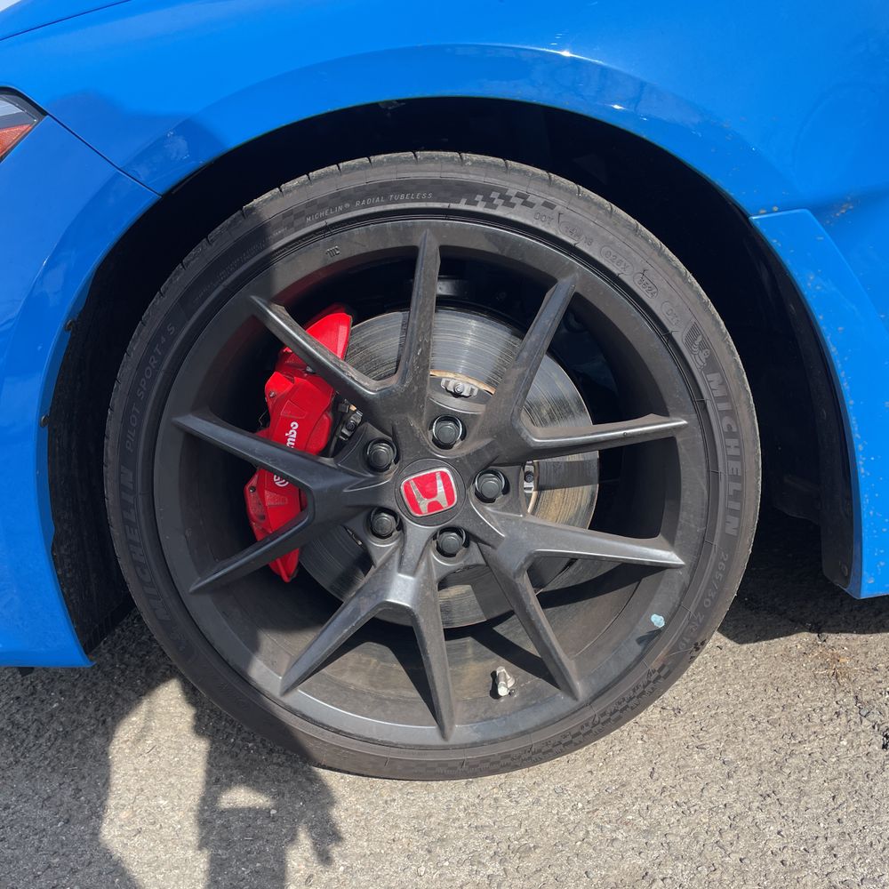 2025 Honda Civic Type R - Image 8