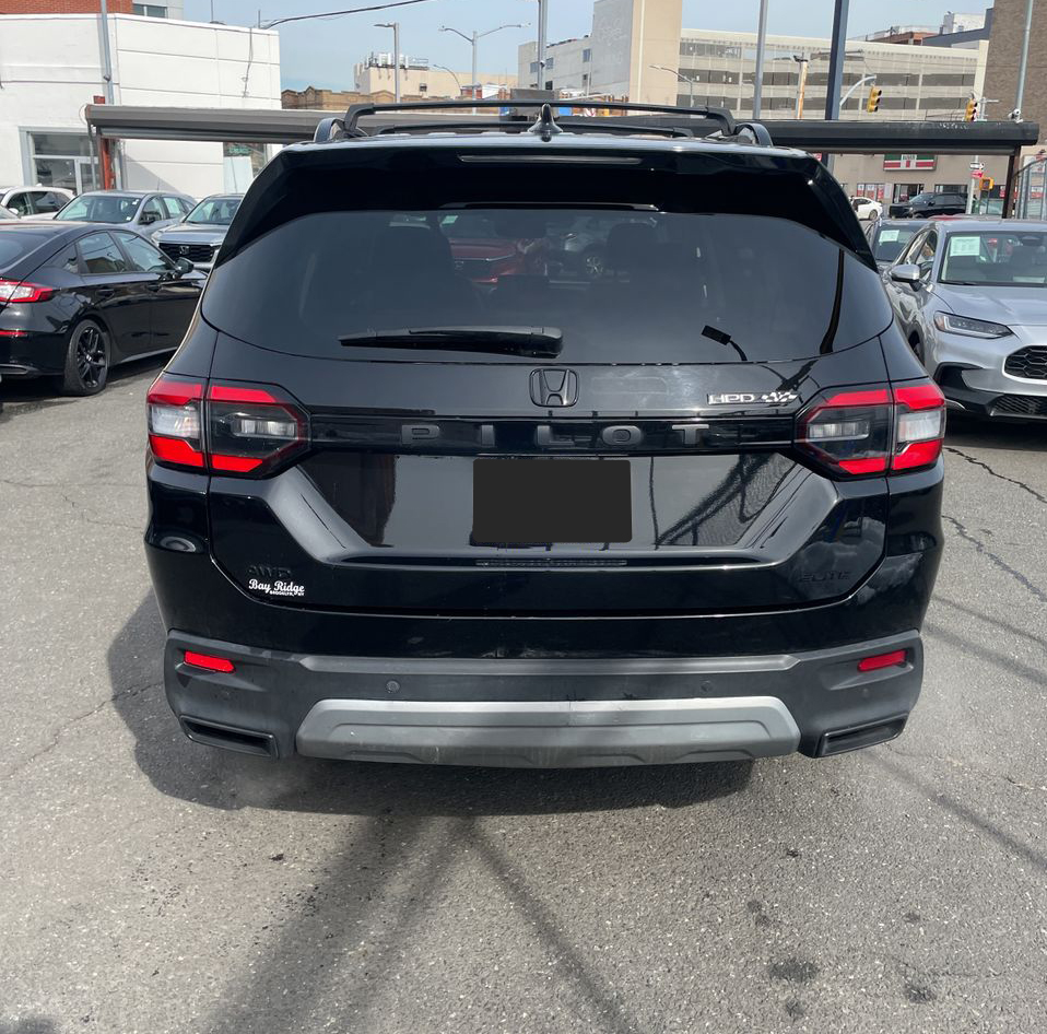 2024 Honda Pilot Elite - Image 32