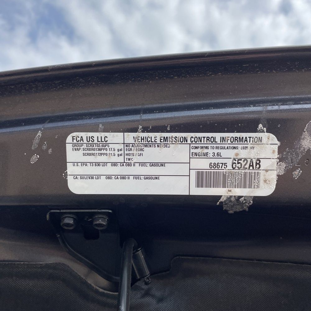 2025 Jeep Wrangler - Image 36