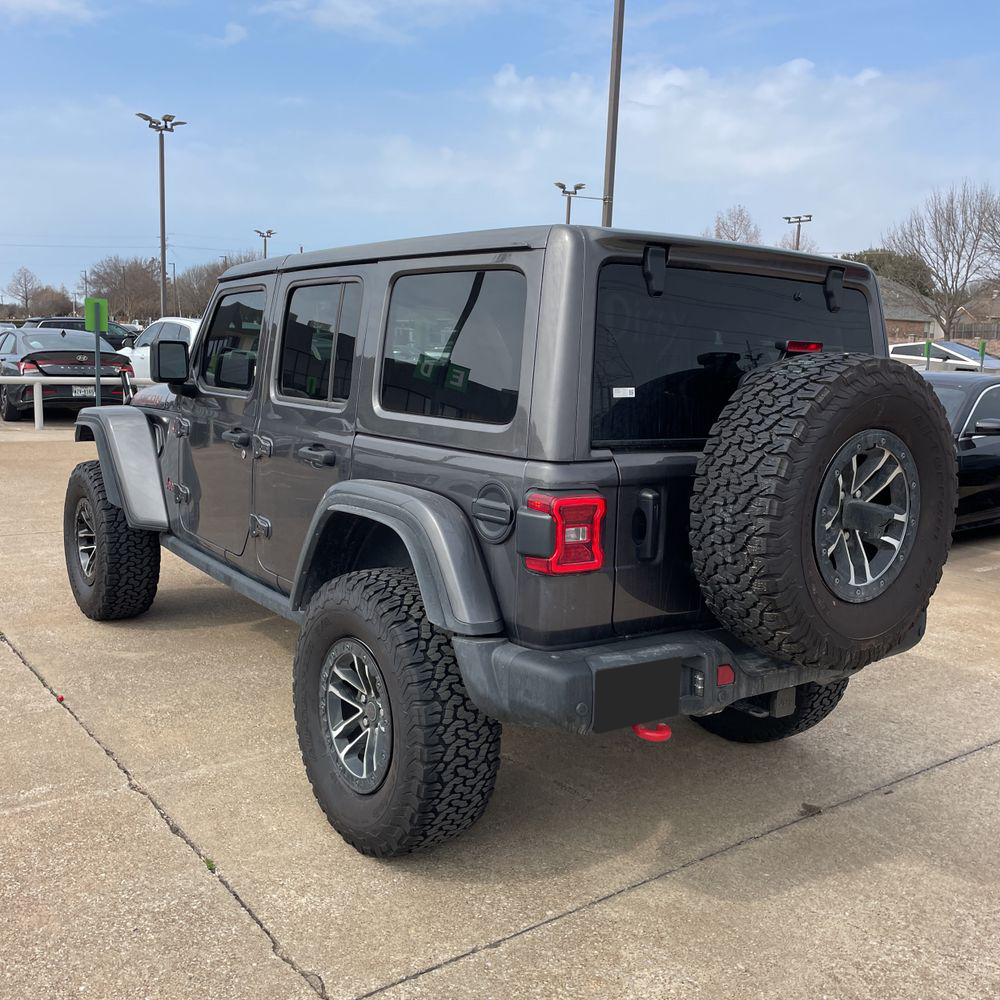 2025 Jeep Wrangler - Image 41
