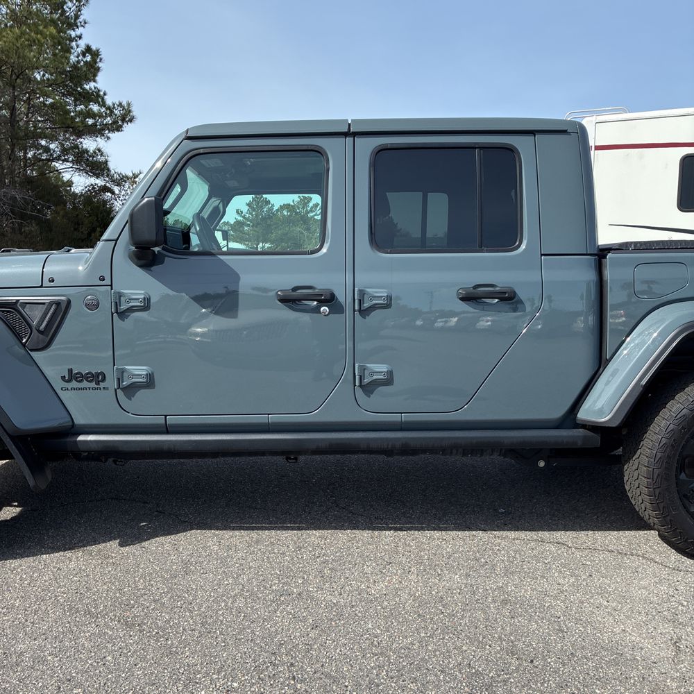 2024 Jeep Gladiator - Image 20
