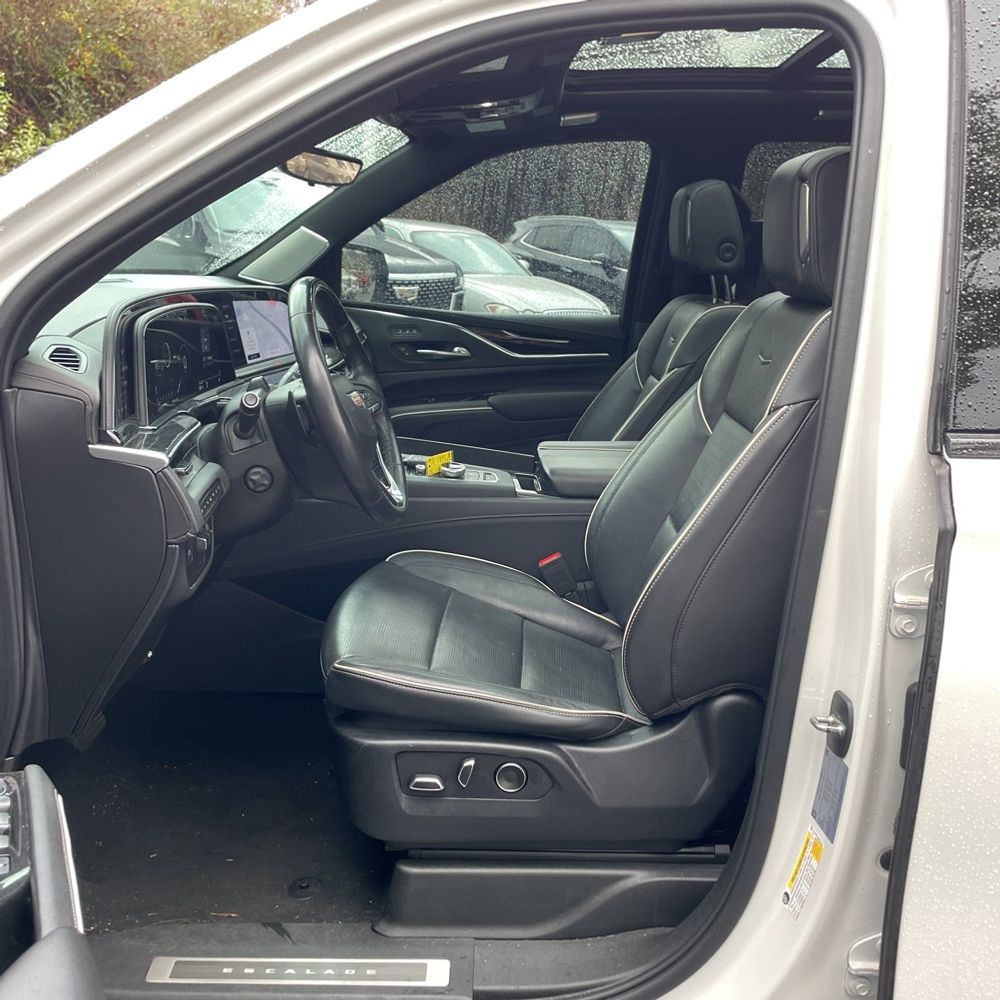 2021 Cadillac Escalade ESV - Image 17