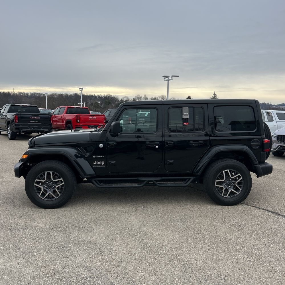 2024 Jeep Wrangler - Image 11