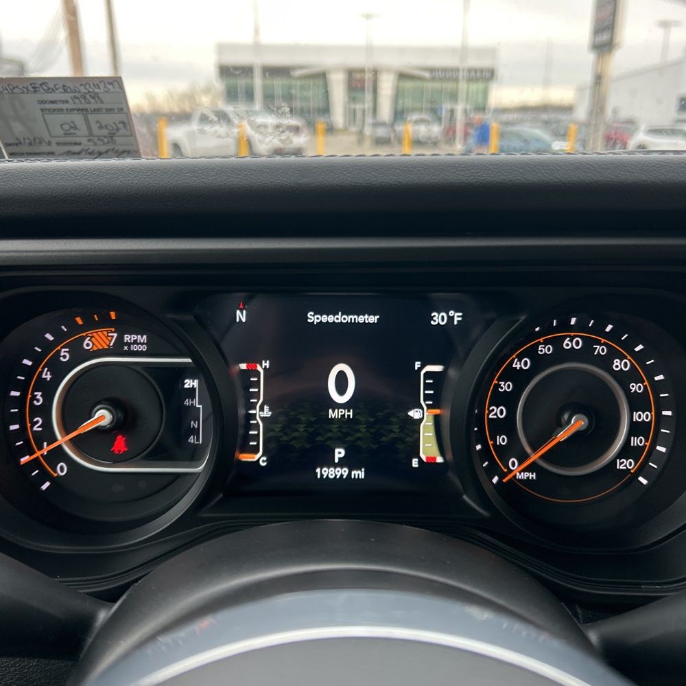 2024 Jeep Wrangler - Image 30