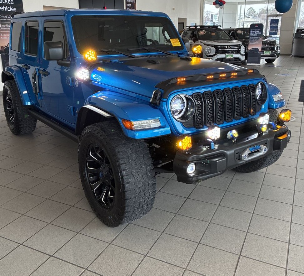 2024 Jeep Wrangler - Image 38