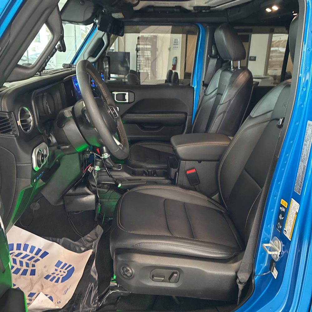 2024 Jeep Wrangler - Image 40
