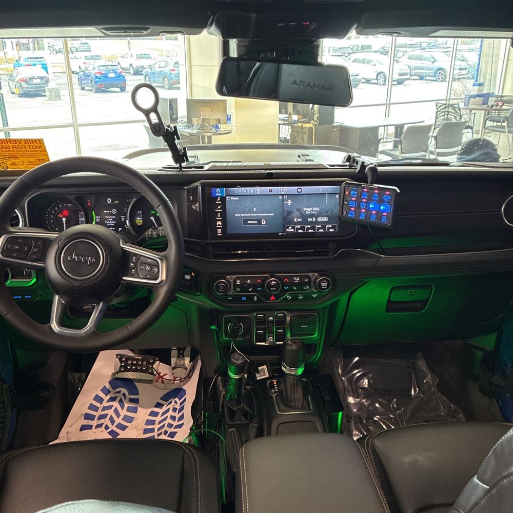 2024 Jeep Wrangler - Image 44