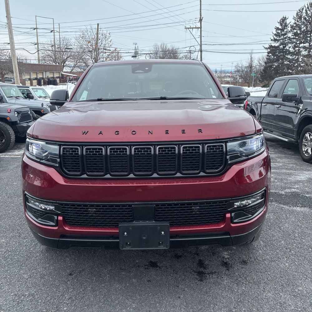2024 Jeep Wagoneer - Image 19