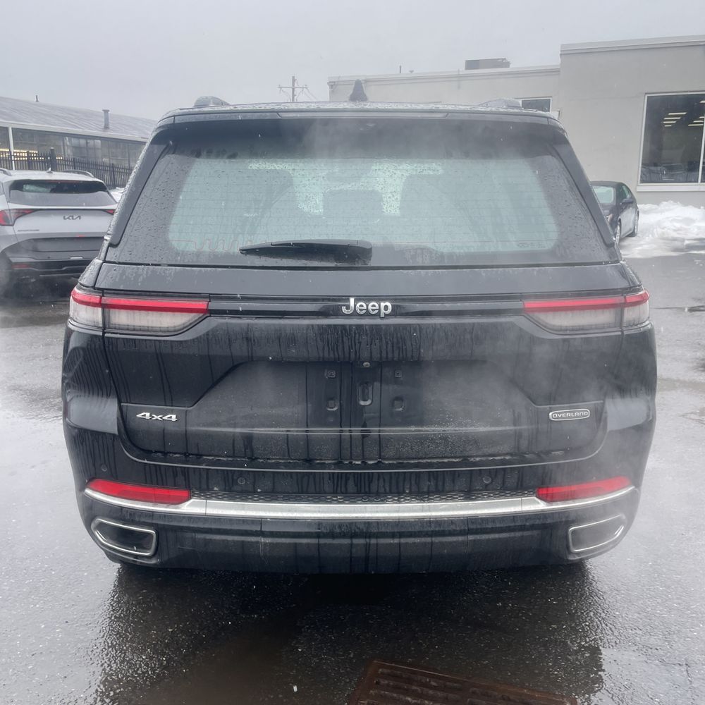 2022 Jeep Grand Cherokee - Image 14