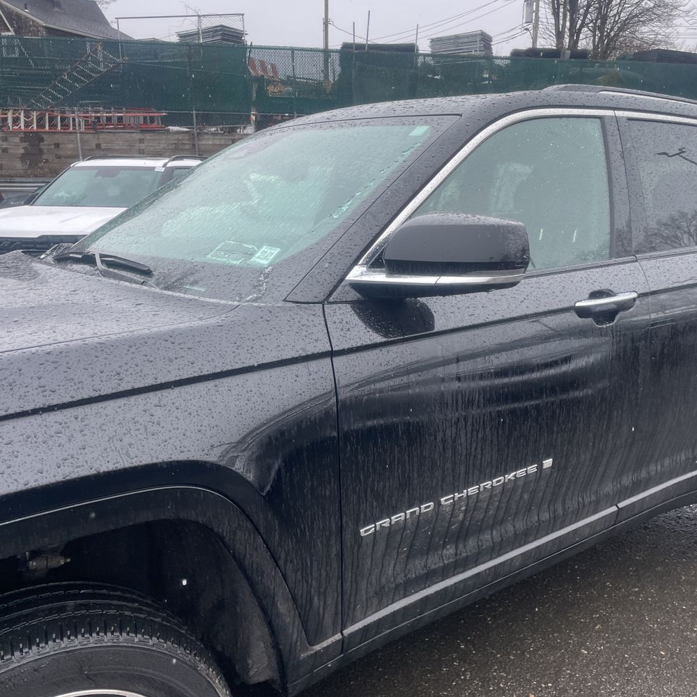 2022 Jeep Grand Cherokee - Image 43