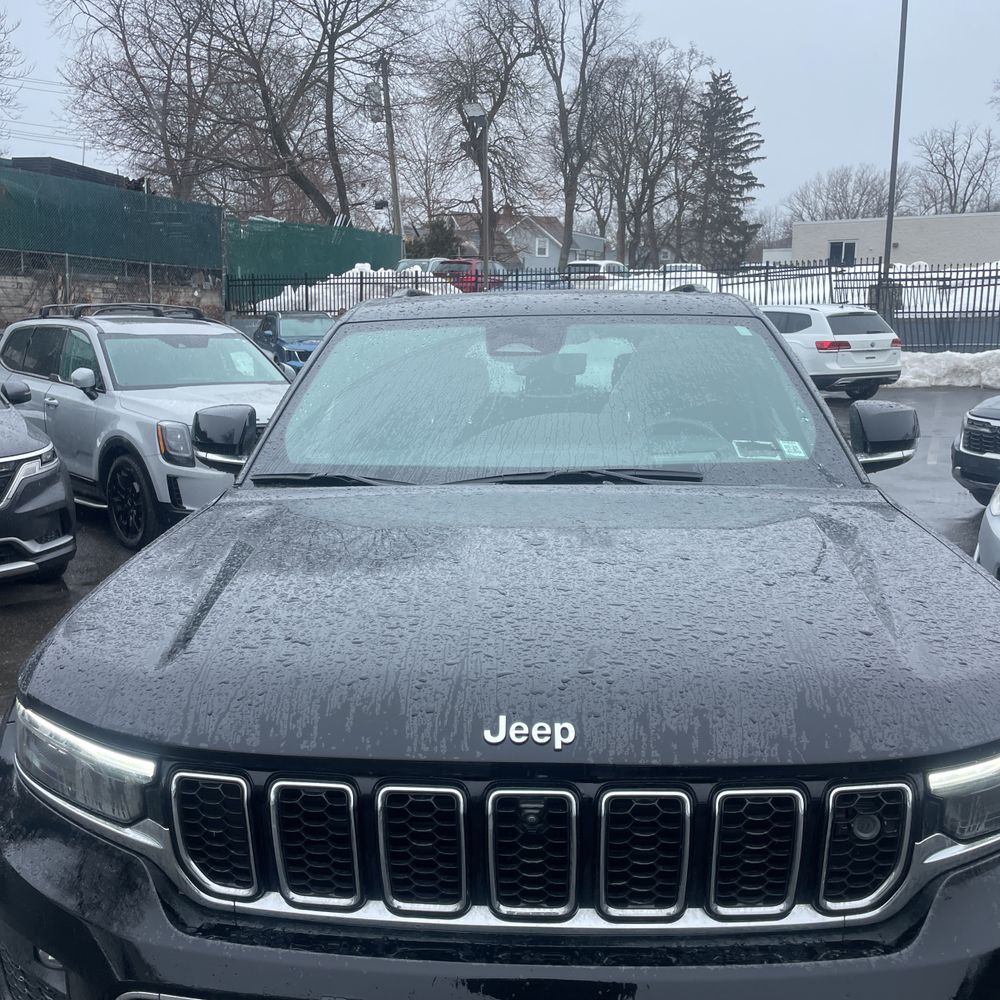 2022 Jeep Grand Cherokee - Image 44