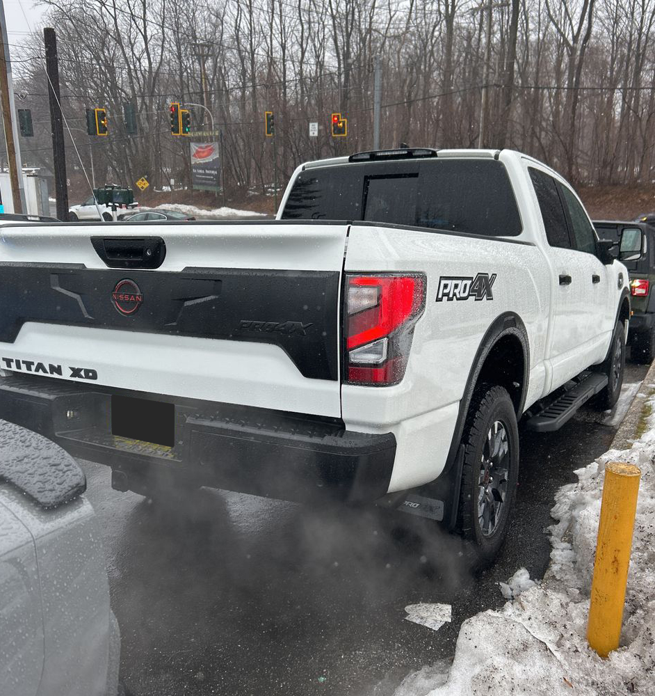 2023 Nissan TITAN XD - Image 11