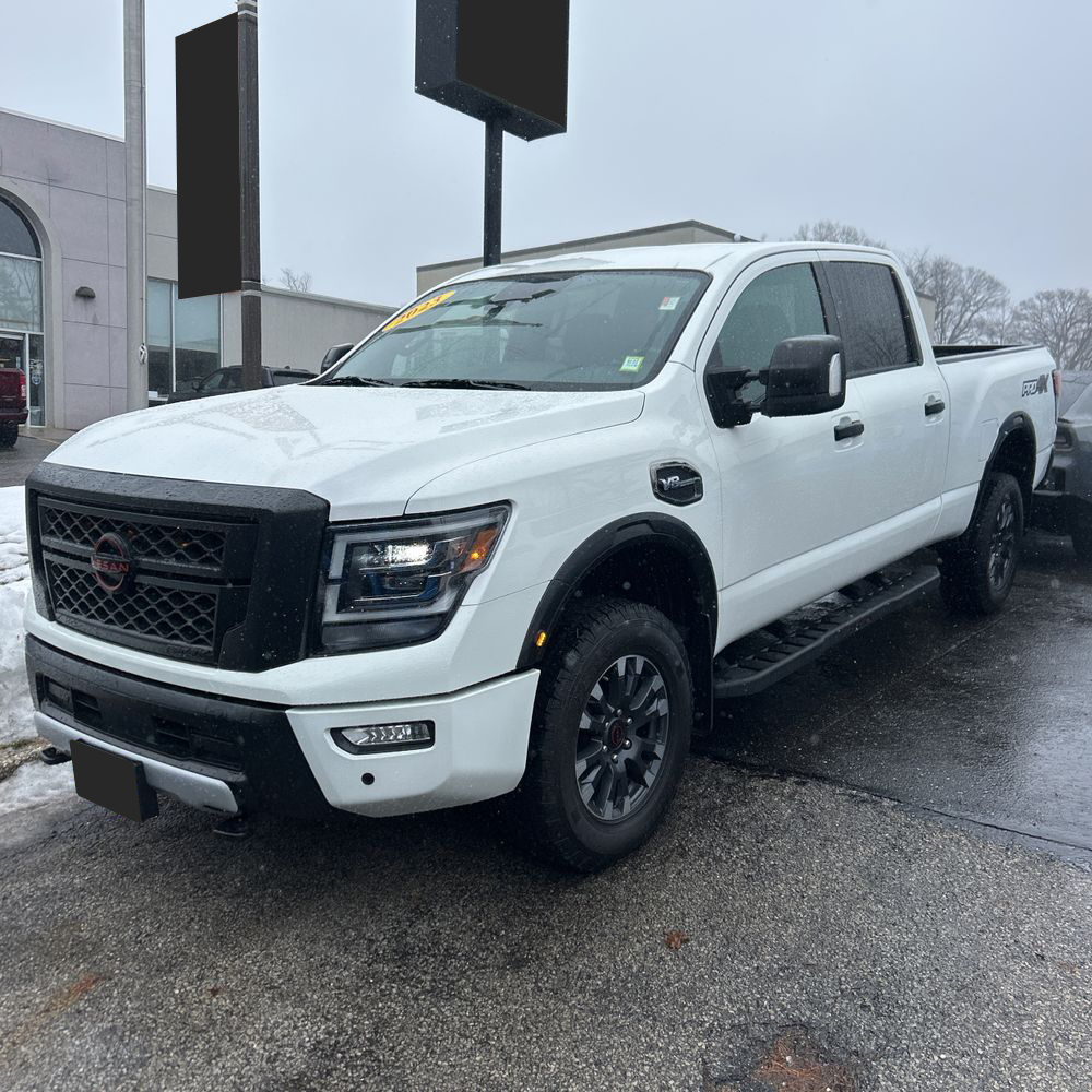 2023 Nissan TITAN XD