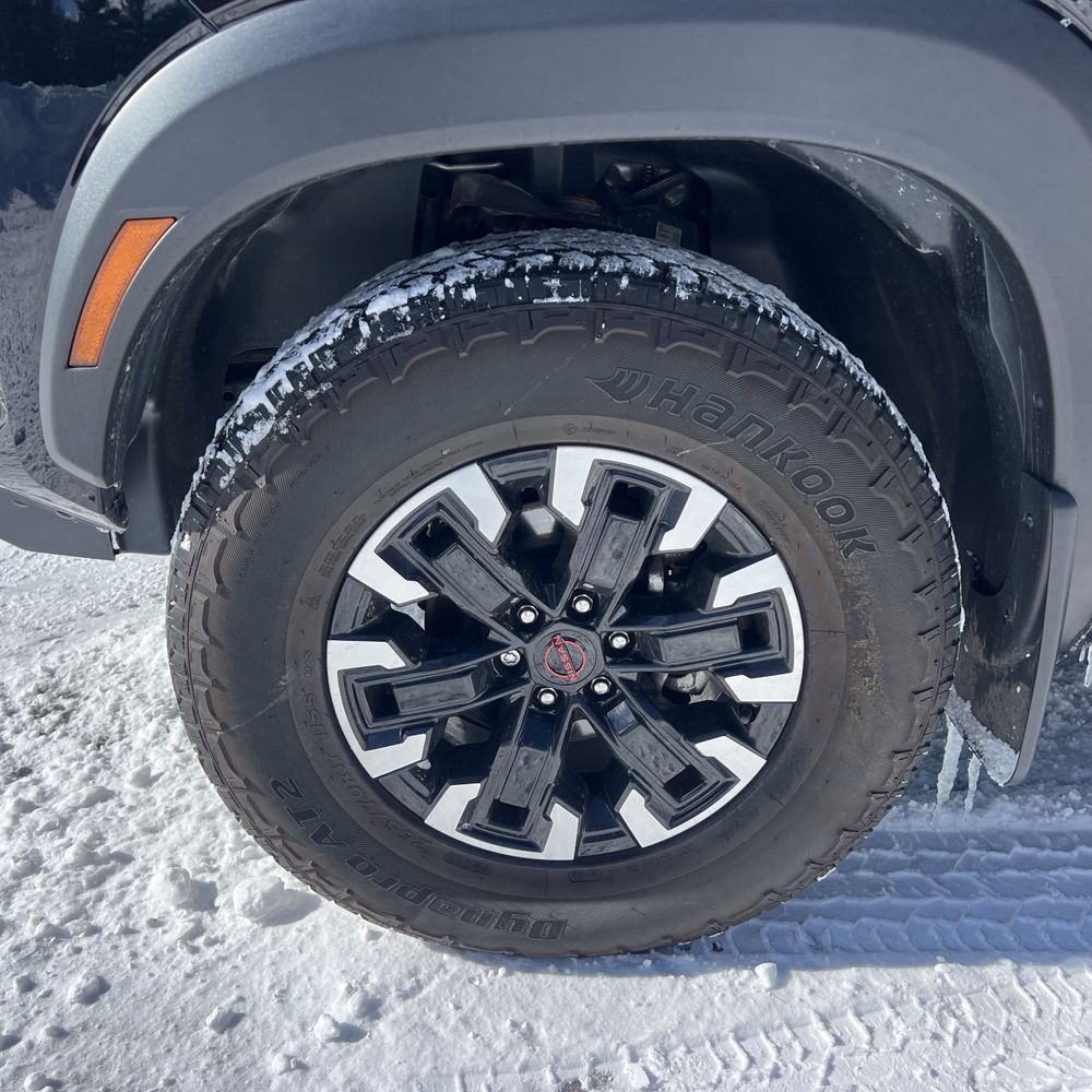 2022 Nissan Frontier - Image 2