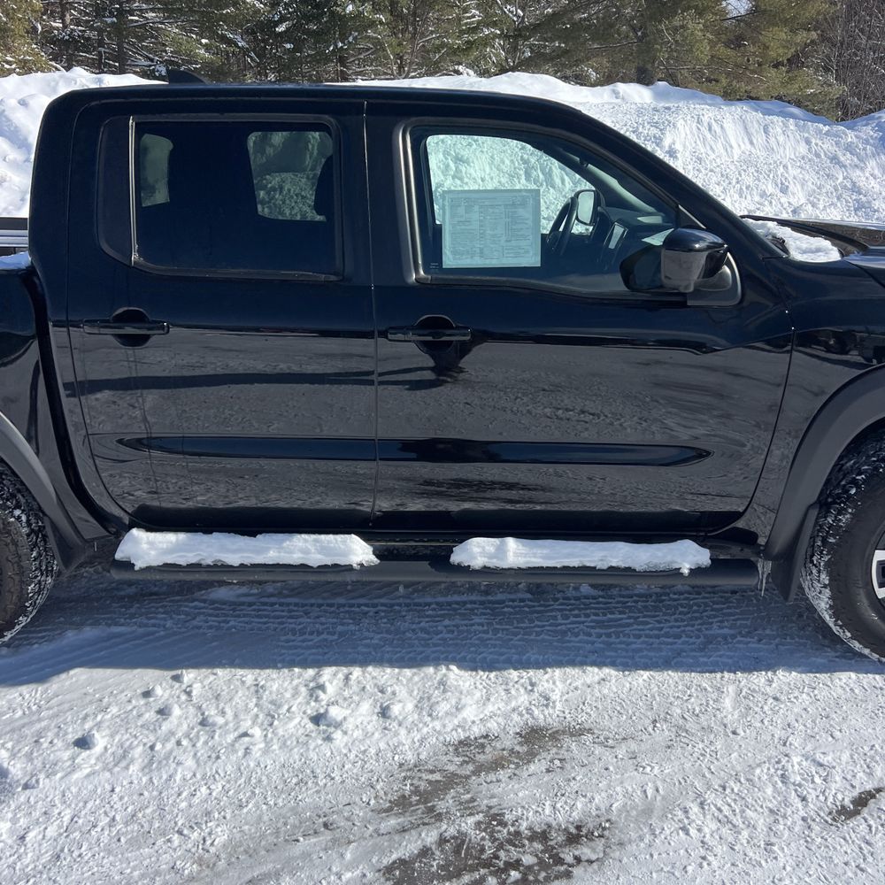 2022 Nissan Frontier - Image 6