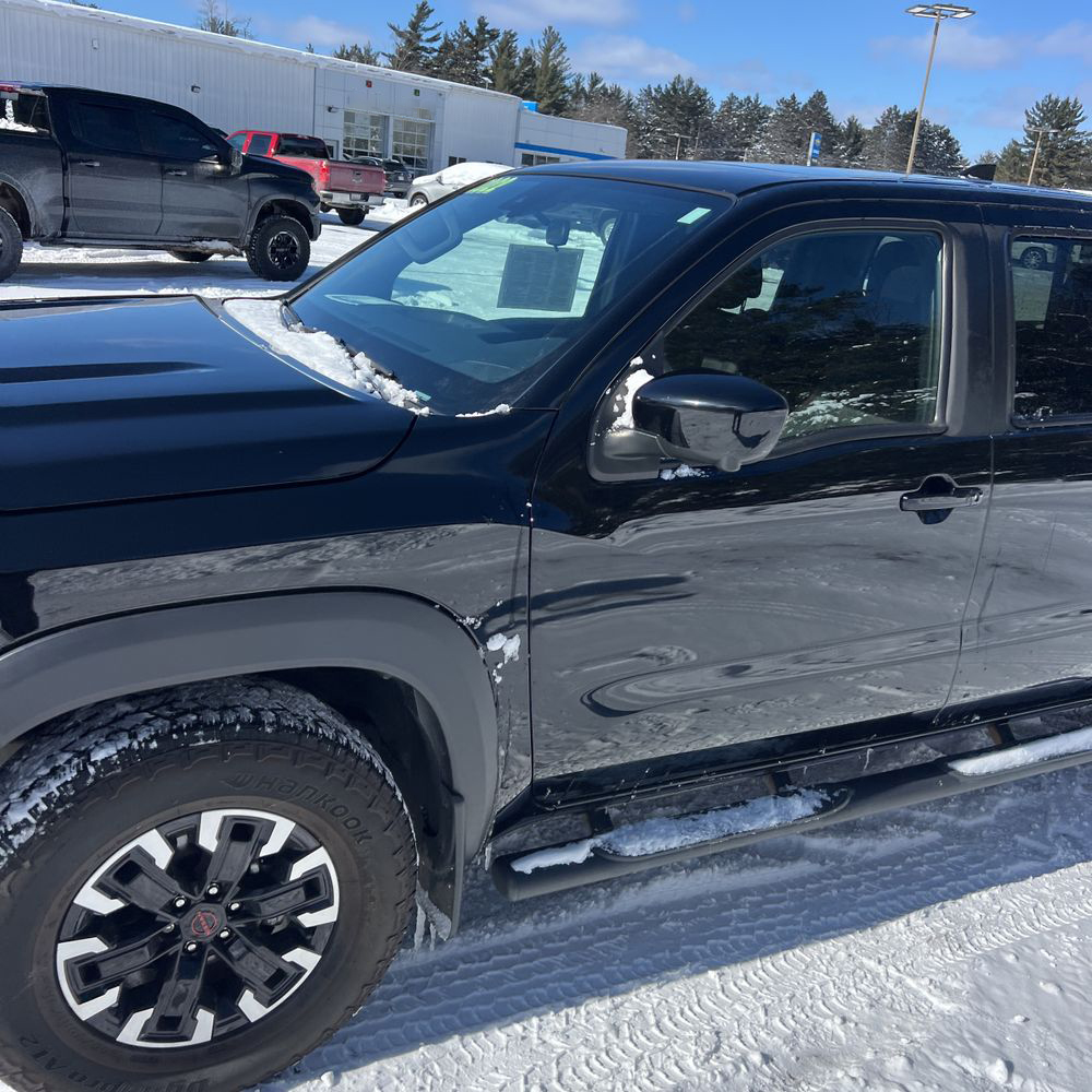 2022 Nissan Frontier - Image 24