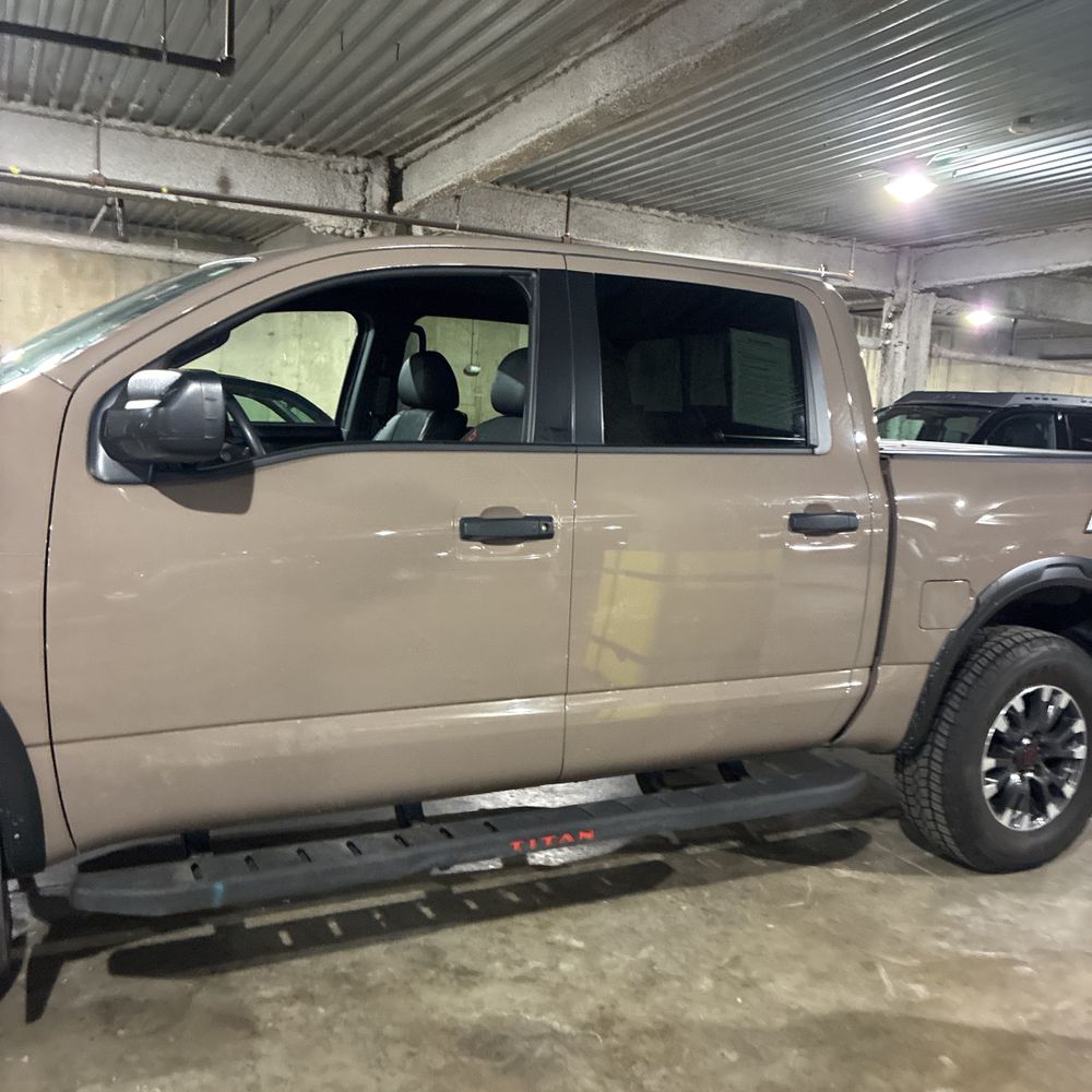 2023 Nissan TITAN - Image 6