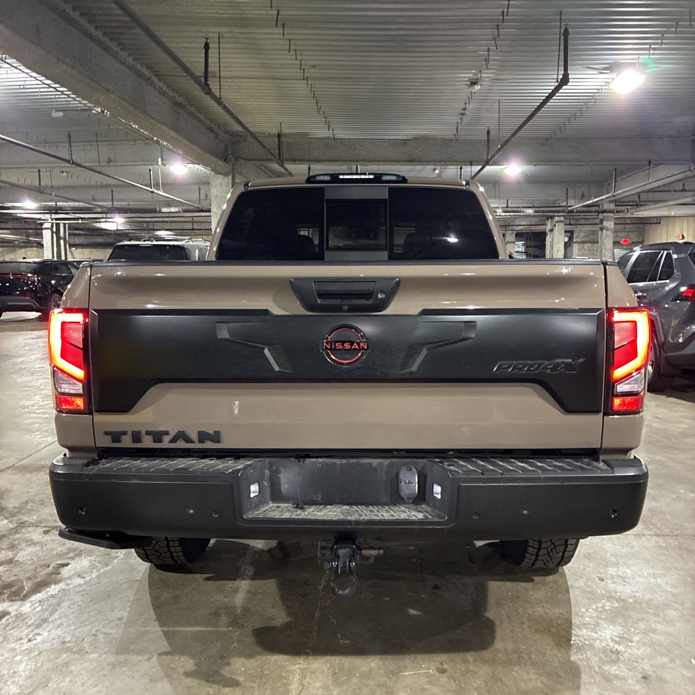 2023 Nissan TITAN - Image 19