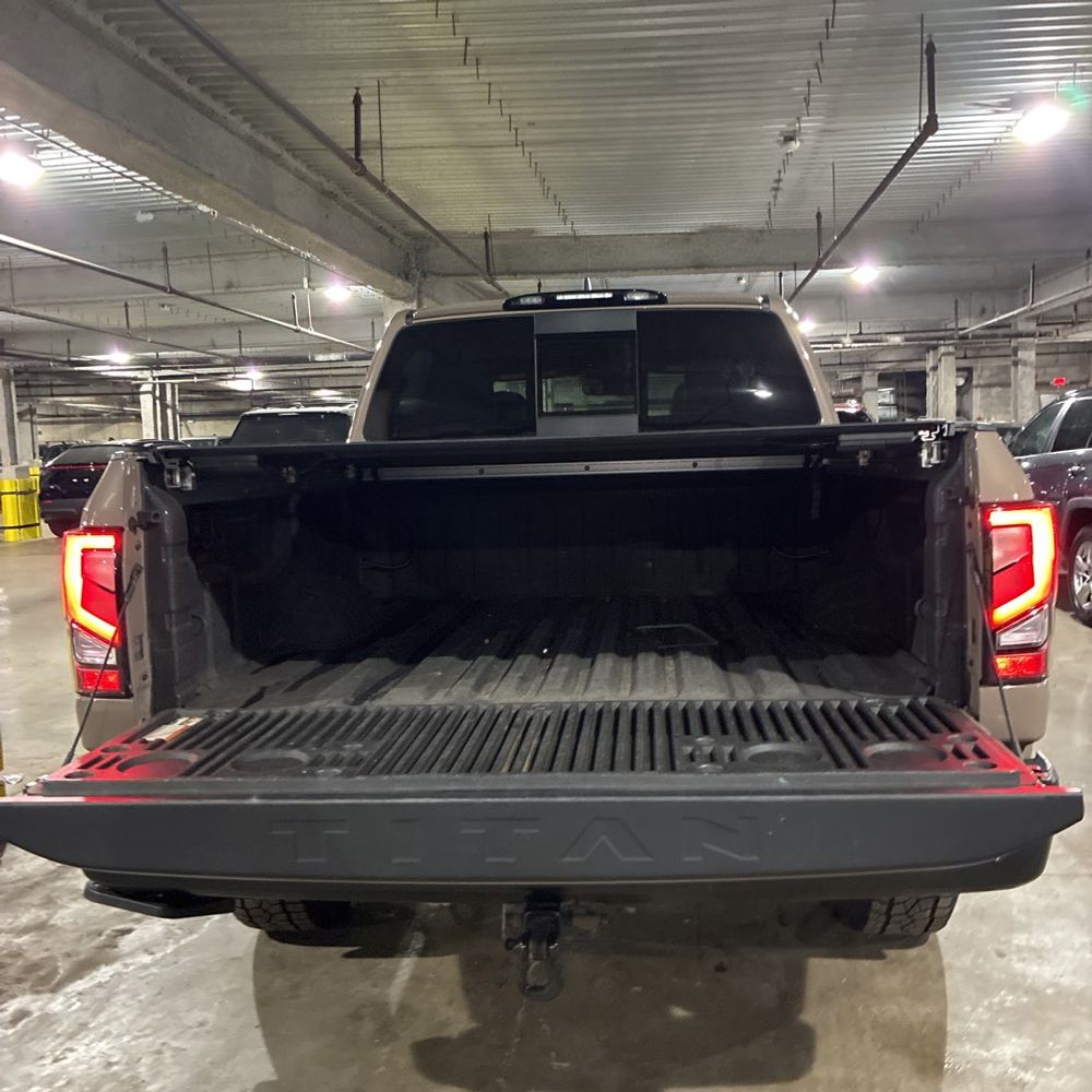 2023 Nissan TITAN - Image 33