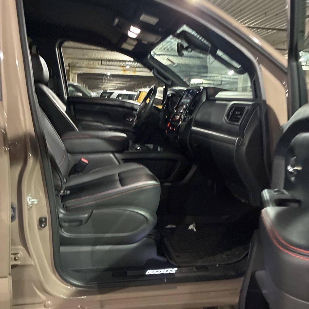 2023 Nissan TITAN - Image 36