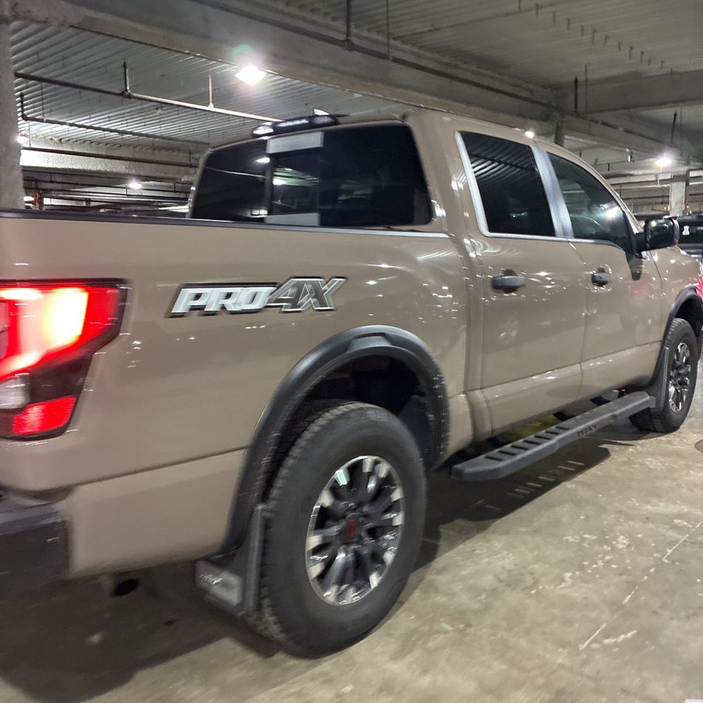 2023 Nissan TITAN - Image 50