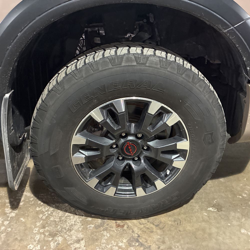 2023 Nissan TITAN - Image 55