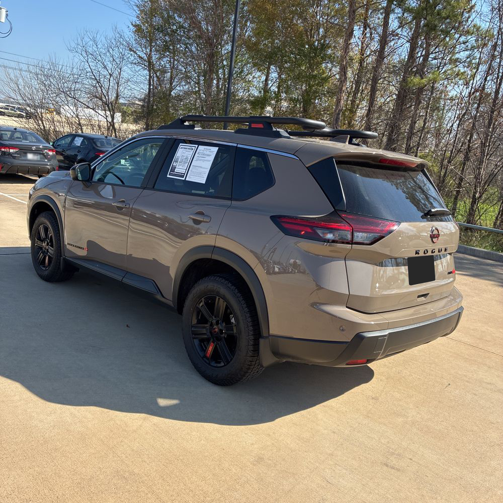 2025 Nissan Rogue - Image 7