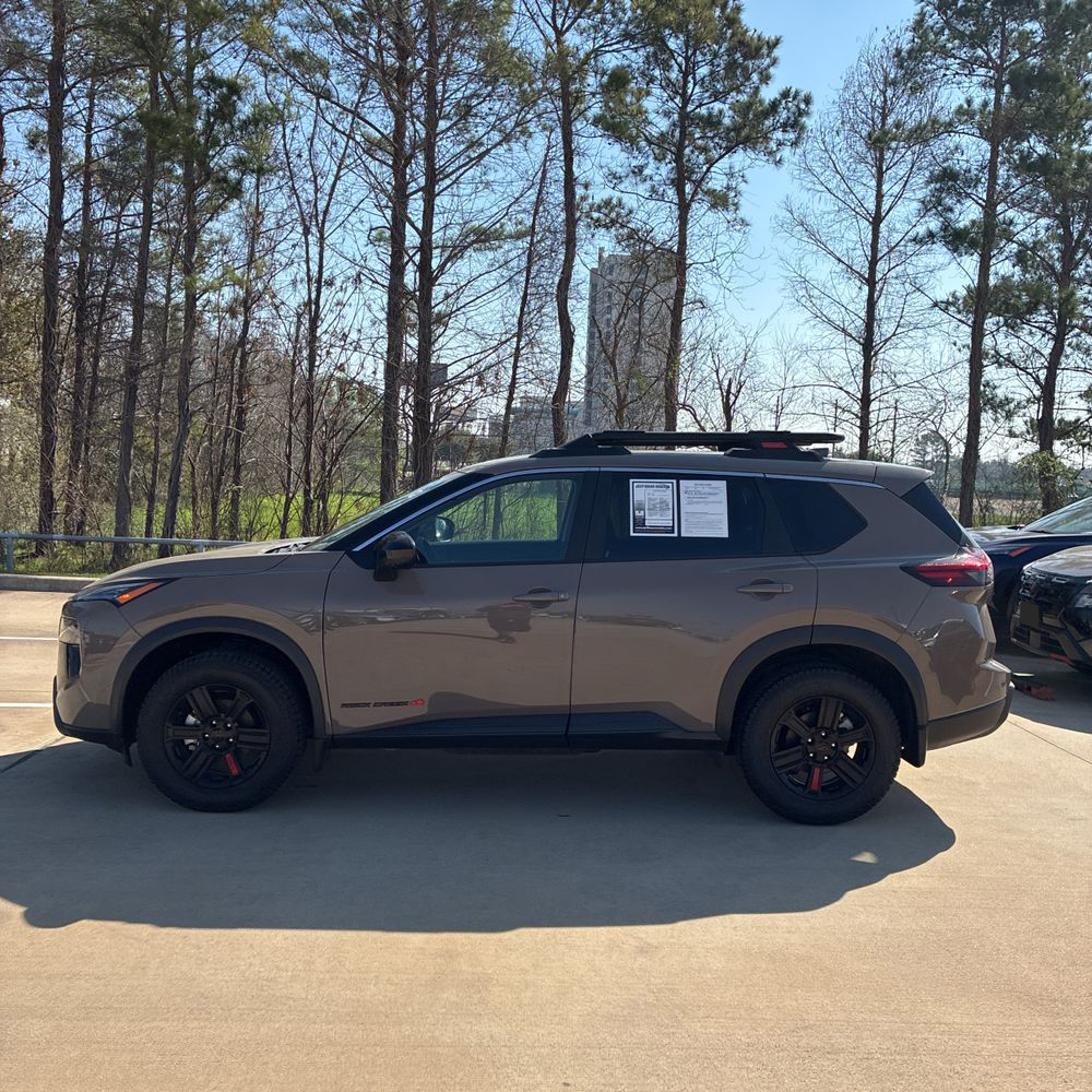 2025 Nissan Rogue - Image 20