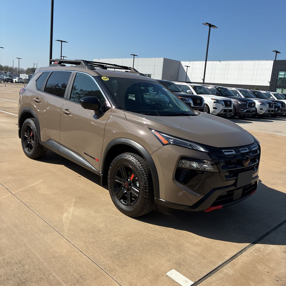 2025 Nissan Rogue - Image 23