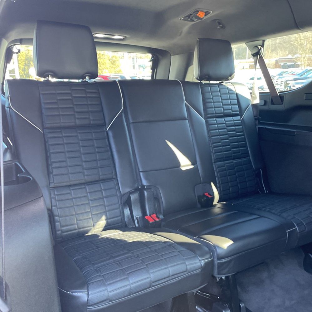 2024 Cadillac Escalade-V ESV - Image 5