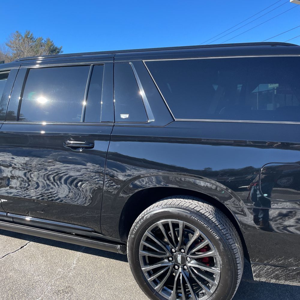 2024 Cadillac Escalade-V ESV - Image 21