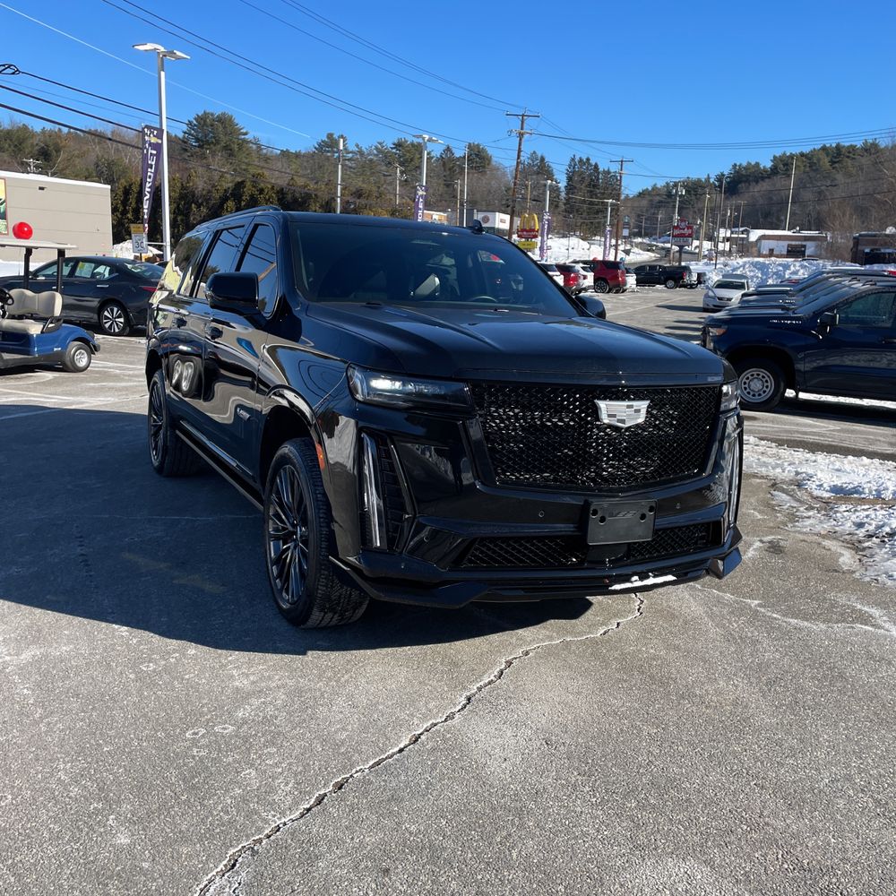 2024 Cadillac Escalade-V ESV - Image 55