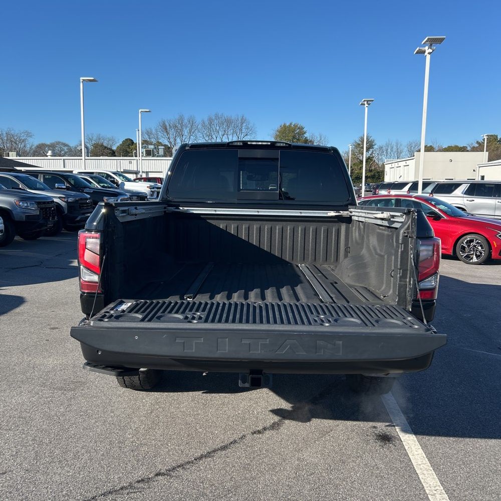 2021 Nissan Titan - Image 8