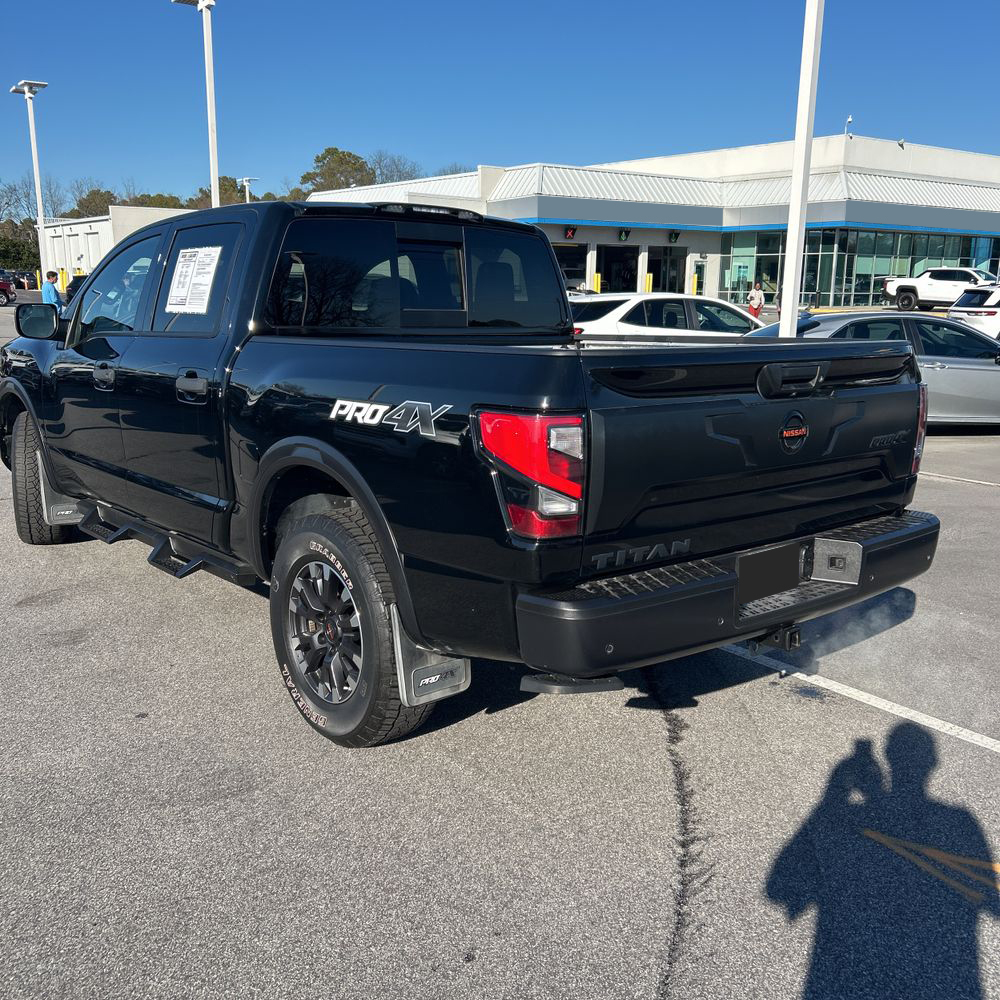2021 Nissan Titan - Image 24