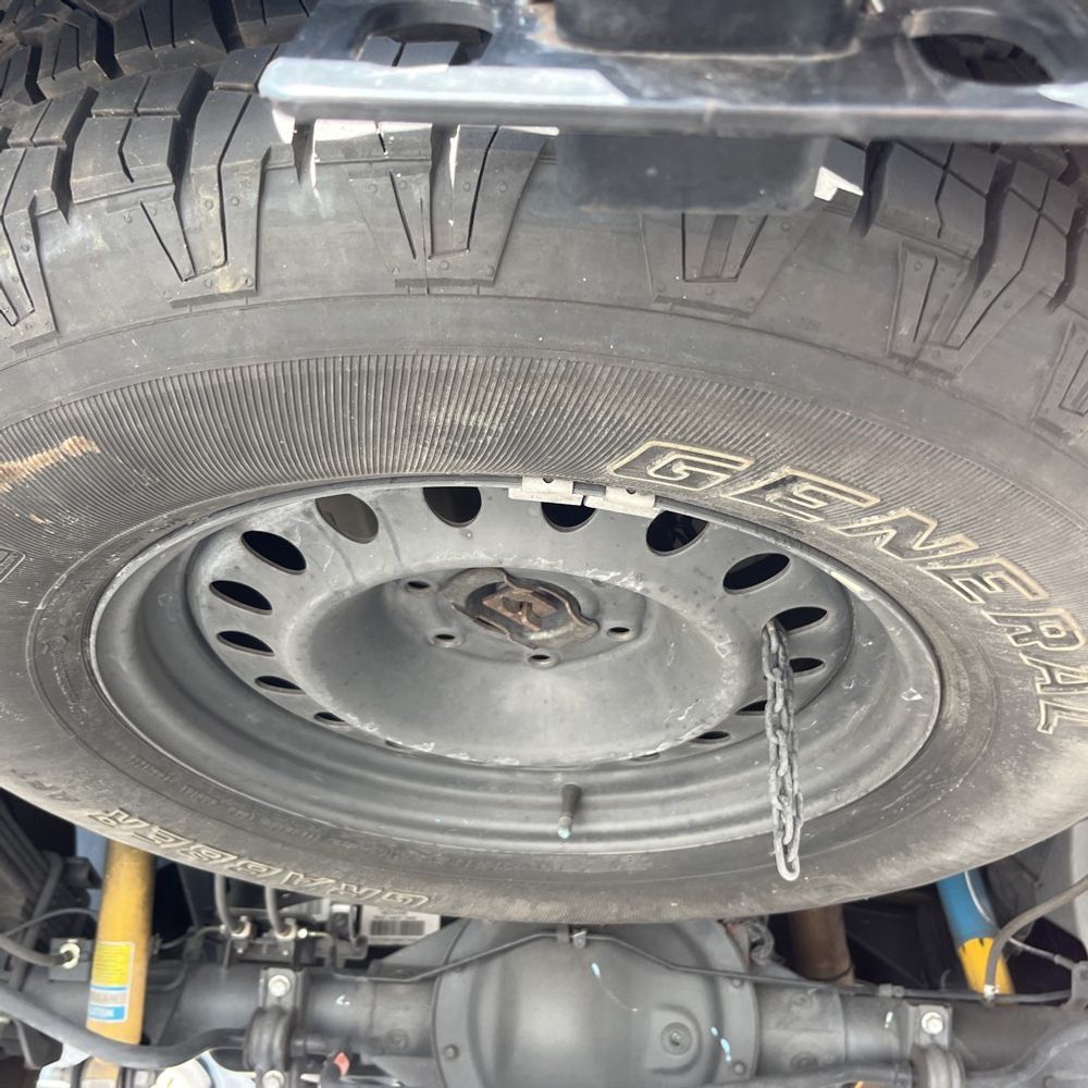 2021 Nissan Titan - Image 38
