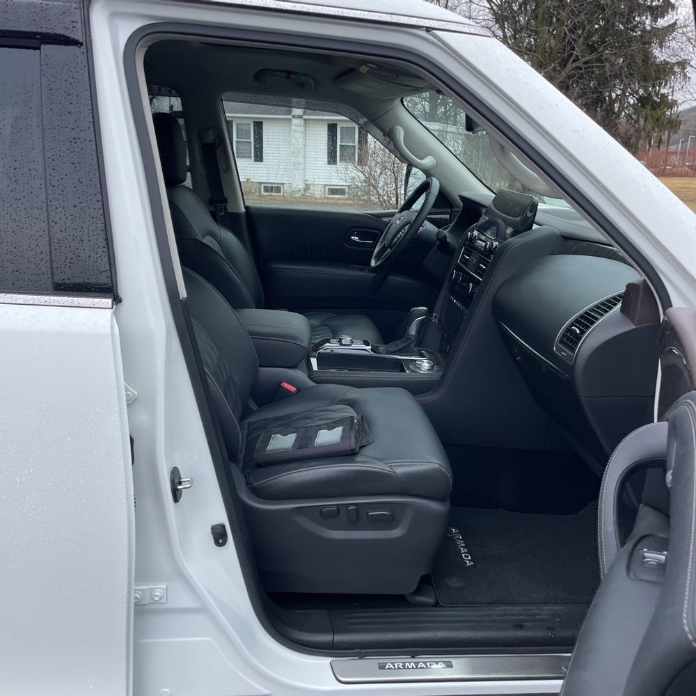 2024 Nissan Armada - Image 17