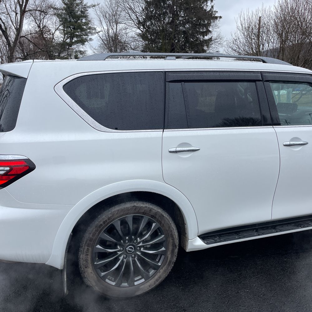 2024 Nissan Armada - Image 28