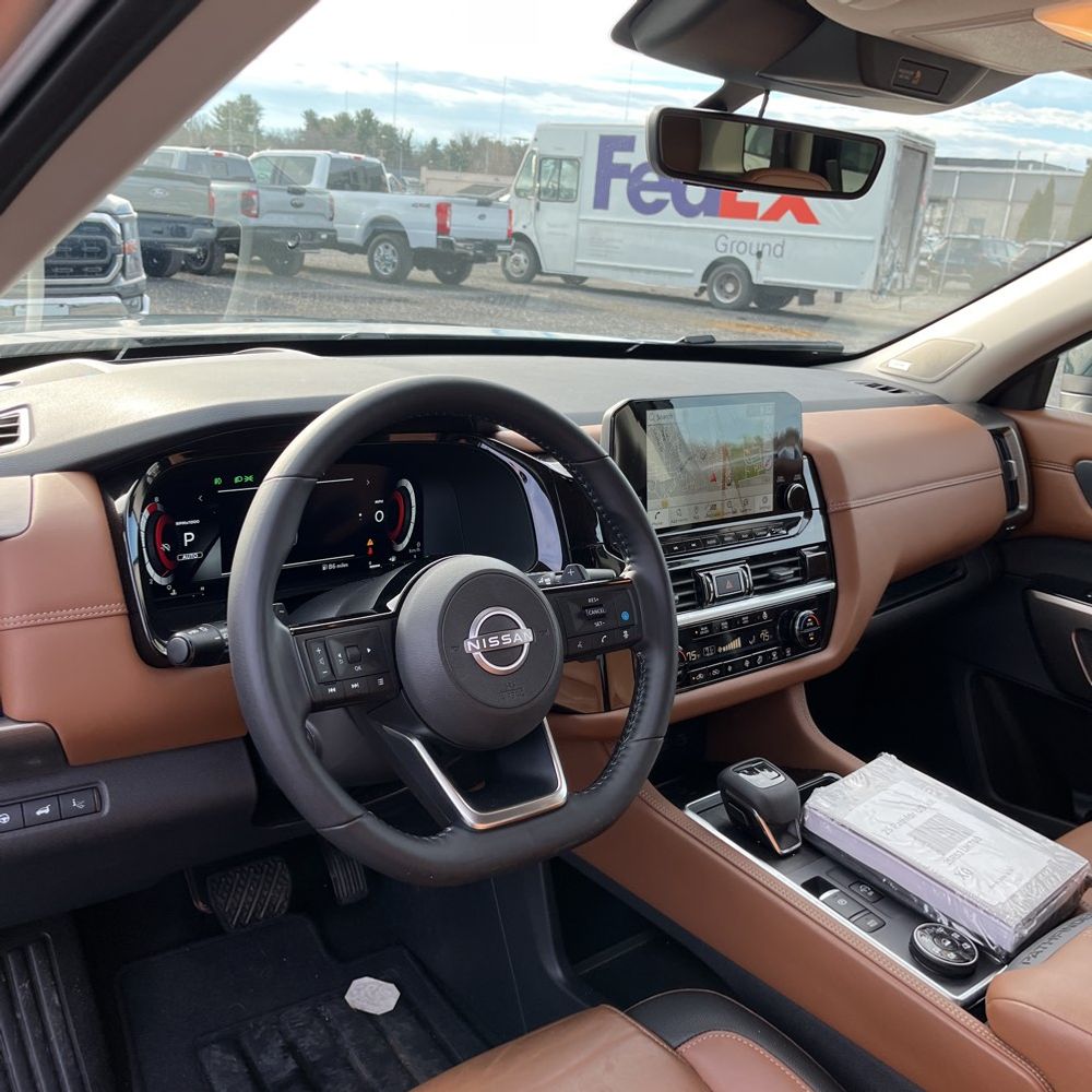 2025 Nissan Pathfinder - Image 23