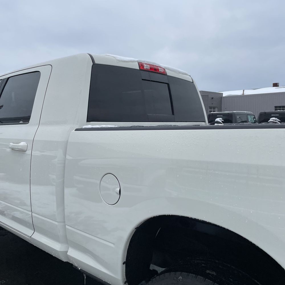 2024 Ram 3500 - Image 9