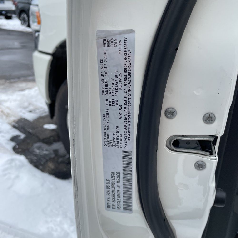 2024 Ram 3500 - Image 18