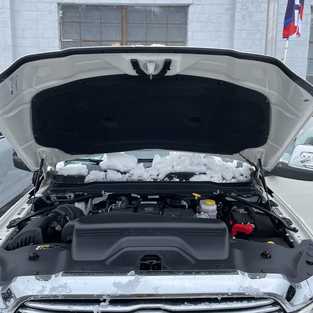 2024 Ram 3500 - Image 35