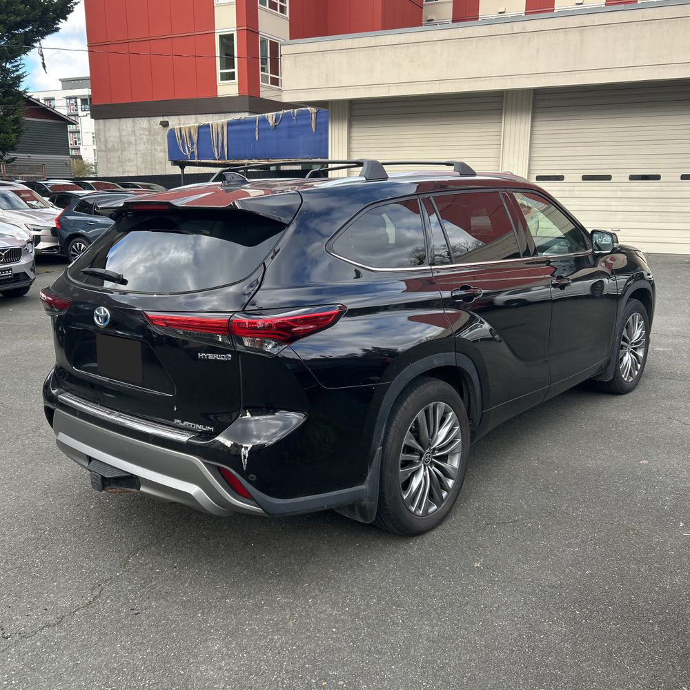 2021 Toyota Highlander Hybrid - Image 8