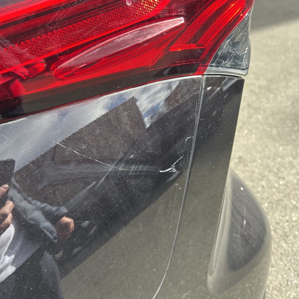 2021 Toyota Highlander Hybrid - Image 13