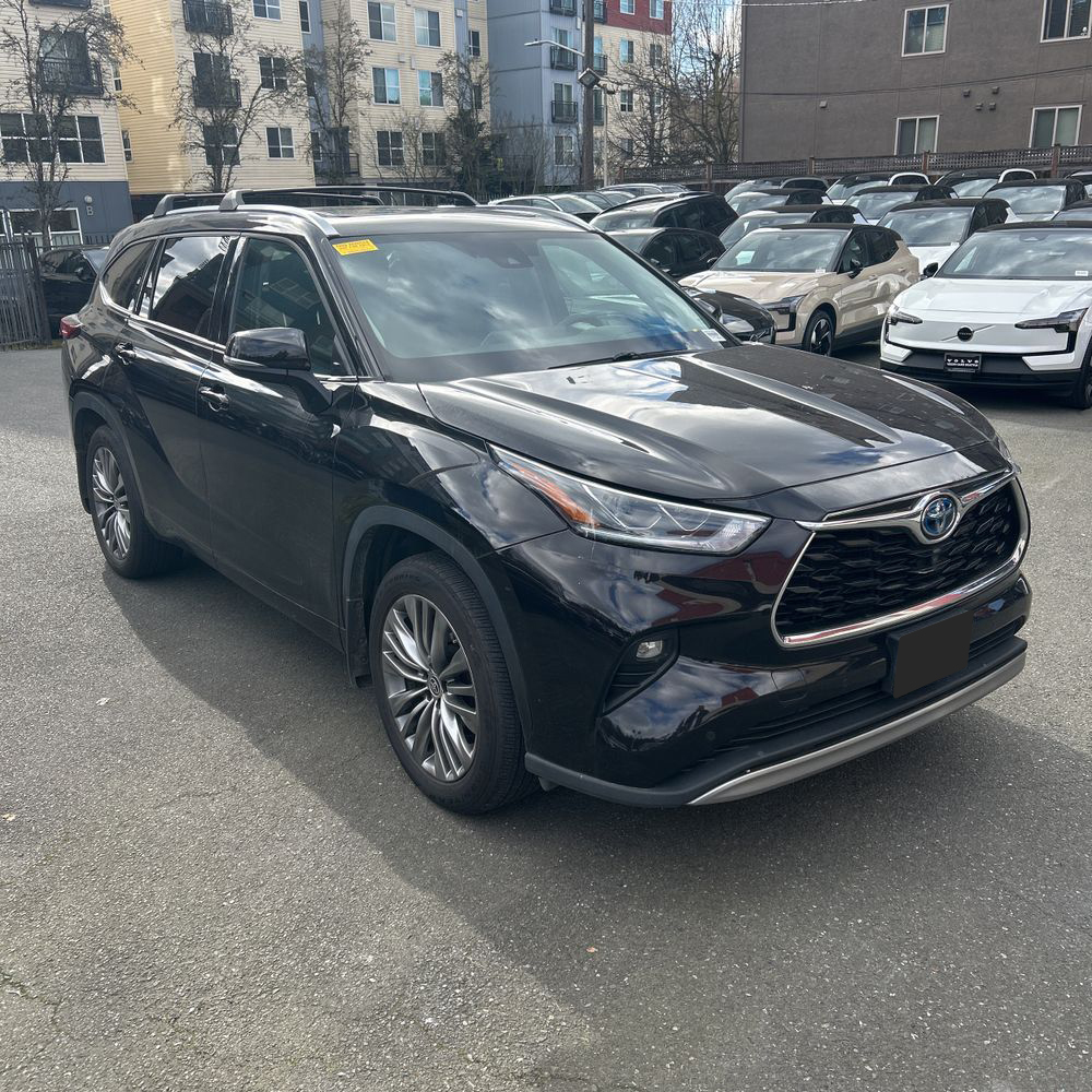 2021 Toyota Highlander Hybrid - Image 24