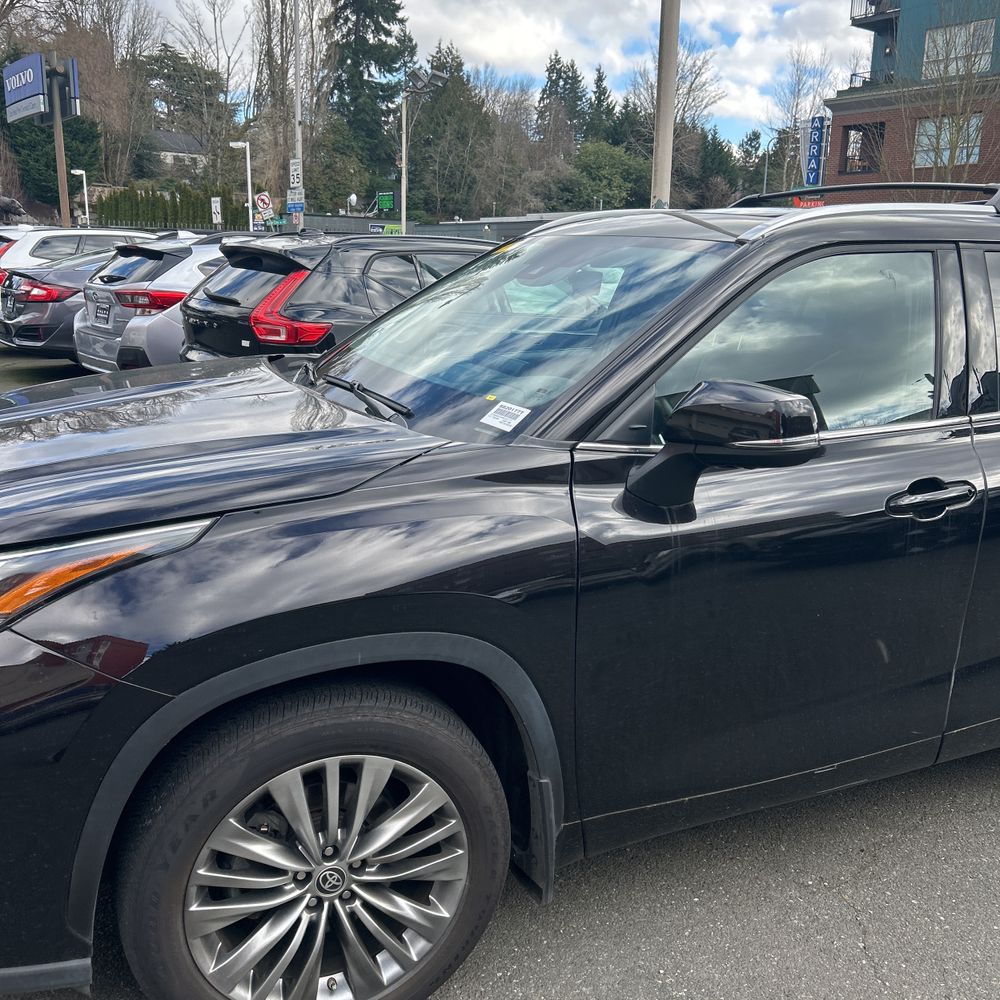 2021 Toyota Highlander Hybrid - Image 34
