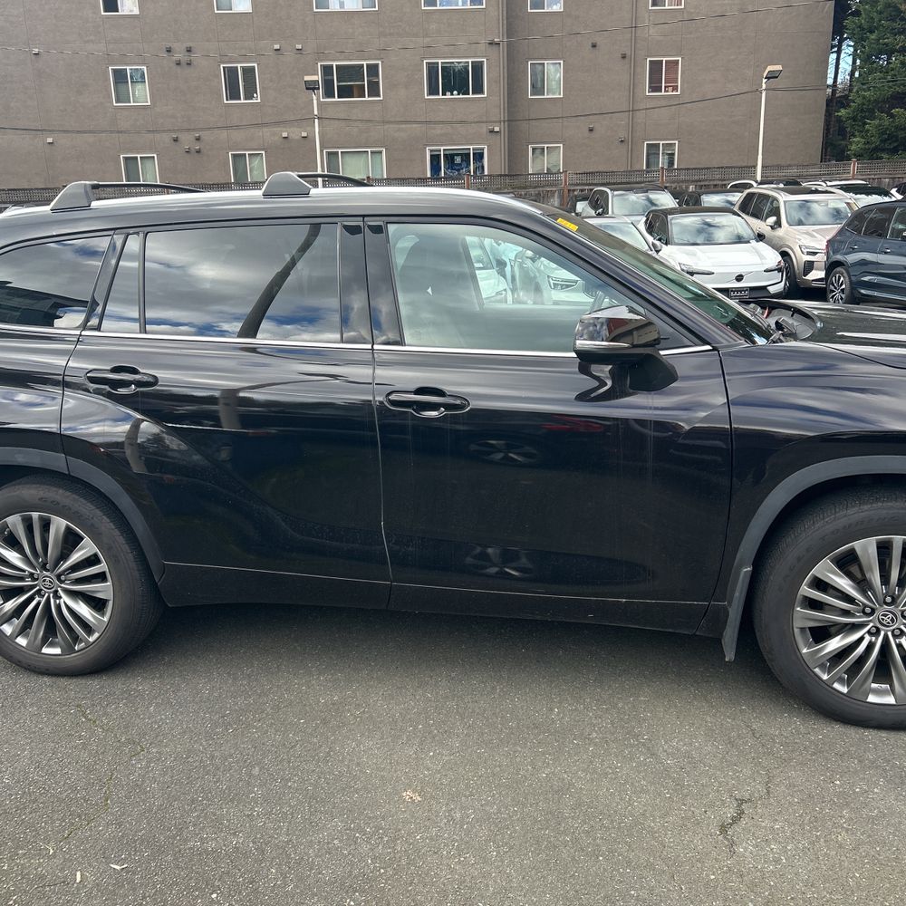 2021 Toyota Highlander Hybrid - Image 45